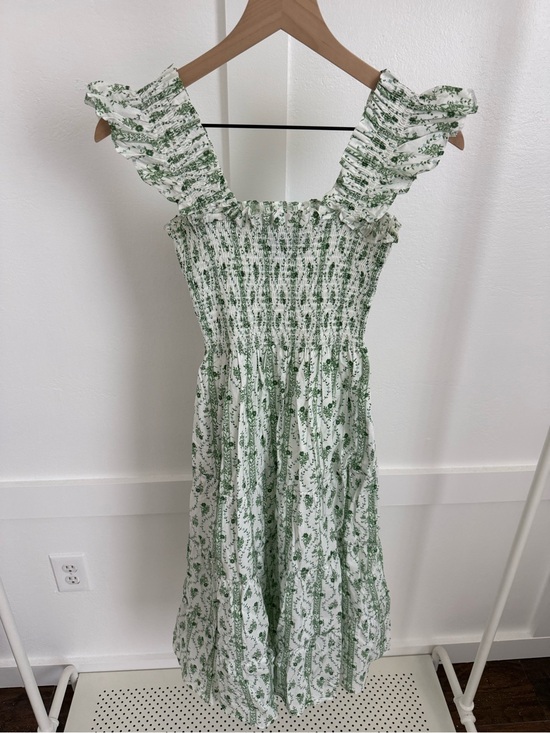 Hill House Dresses & Skirts - Hill House Ellie Nap Dress Green Floral